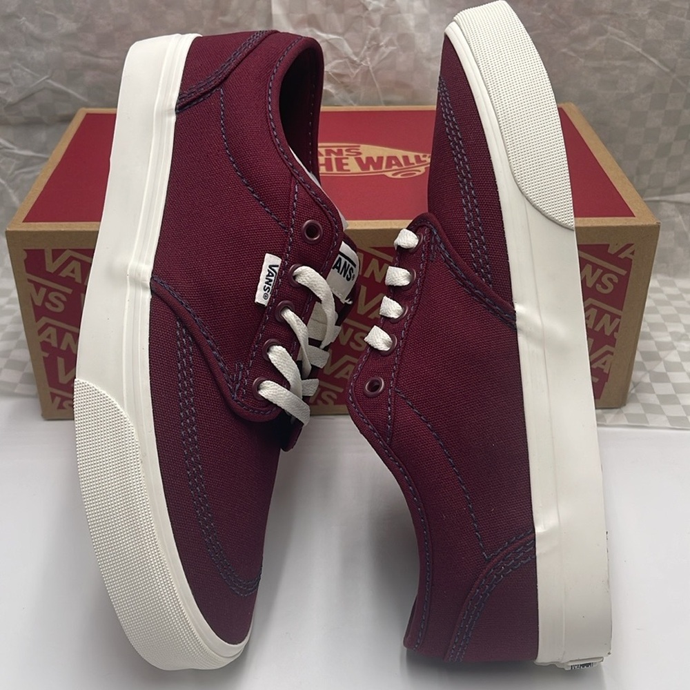 Vans Men's Burgundy Canvas Sneakers Atwood
Outdoor Port Rovale
VN000CX84QU - Picture 10 of 16